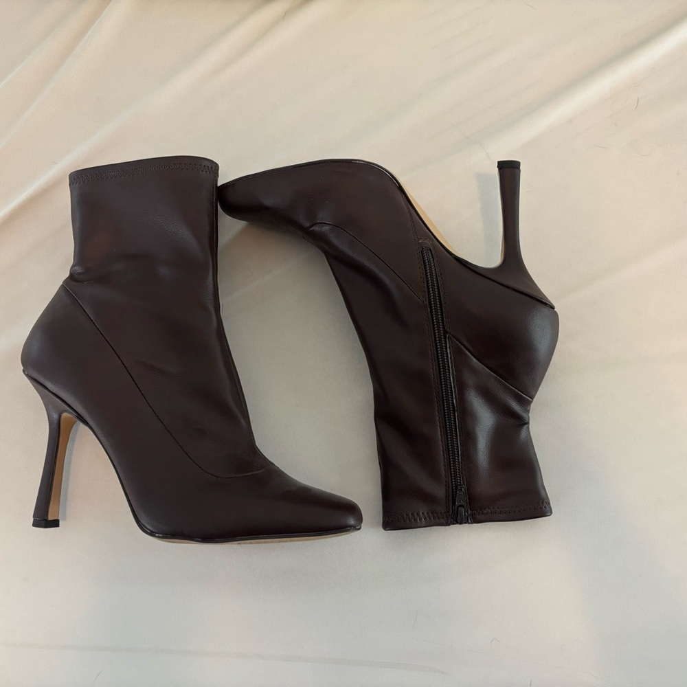 Gianni Bini Brown Stiletto Ankle Boots 9.5